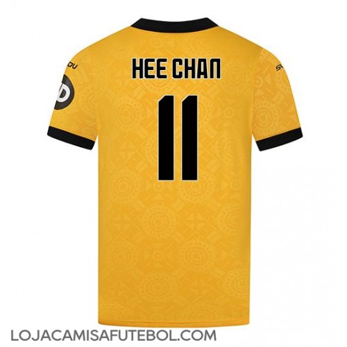 Camisa de Futebol Wolves Hee-chan Hwang #11 Equipamento Principal 2025-26 Manga Curta